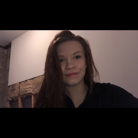 Meet your Posher, Andora - Picture 1 of 1